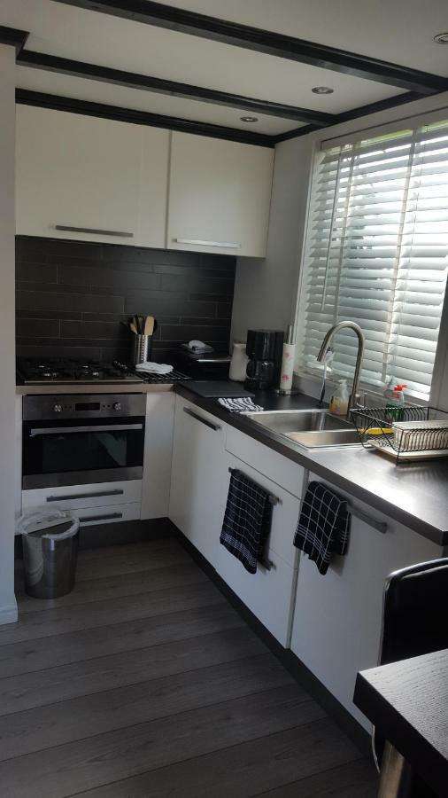 Noa's Place Apartment *